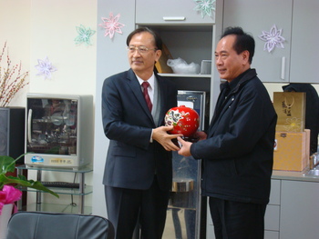 103-1學期張天任老師退休歡送會圖片