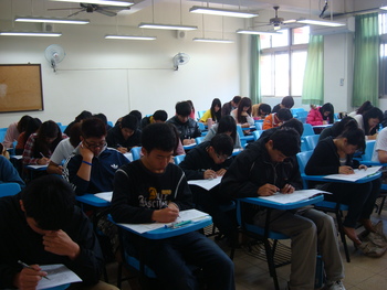 100-2學期舉辦全民中文能力檢定測驗圖片