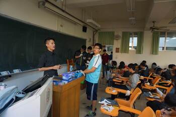 104-1學期「精工之美」藝術工作坊圖片