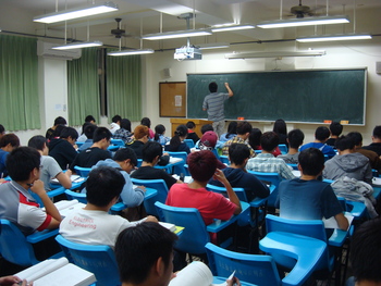 102-1學期專任教師微積分課業輔導圖片