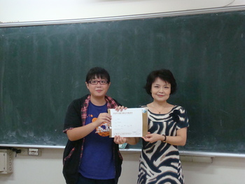 100-2學期全民中文能力檢定通過頒發證書圖片
