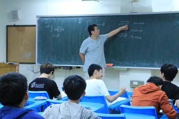 102-2學期微積分教師課業輔導圖片
