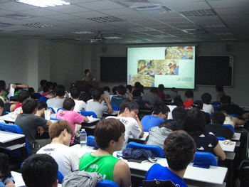 102-2學期- 「遊走東方意象」，邀請東海大學李貞慧副教授蒞臨演講圖片